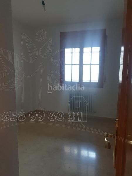 Foto cca5c356-5084-4bbe-bd27-eec527c1eacf. Pis amb calefacció a Baza