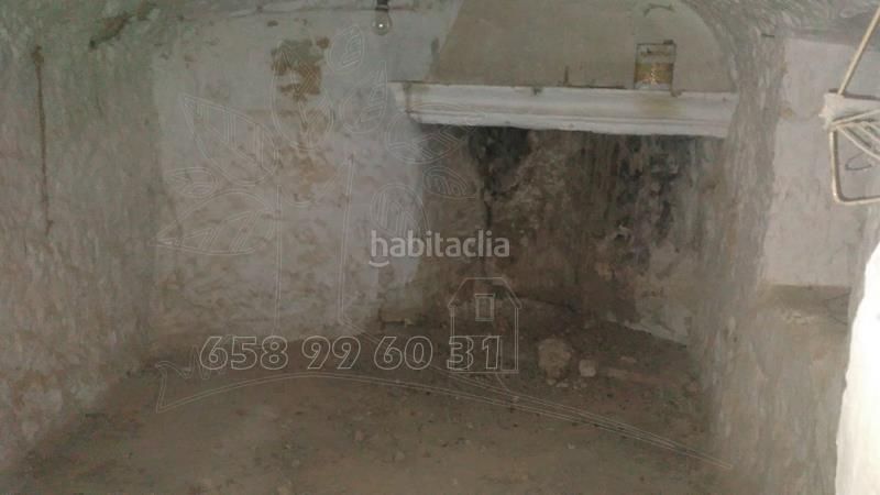 Foto 10e9a154-2366-418e-8f20-58830f825793. Masia amb xemeneia a Baza