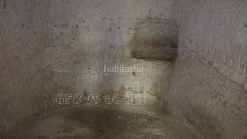 Foto 483d6738-0d5f-42f4-965a-fdacdba704c6. Masia amb xemeneia a Baza