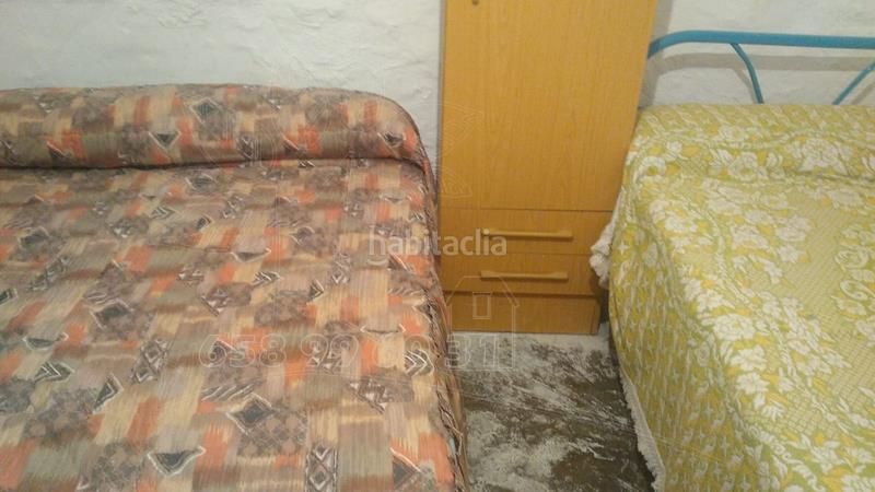 Foto 4a79a257-47ec-48ee-98e7-6ca41401283b. Masia amb xemeneia a Baza