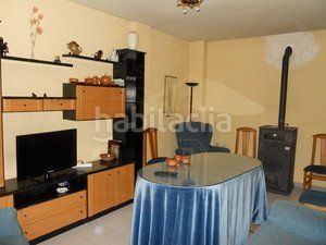 Foto ab17cf1b-20fb-4f48-8334-91873fe985c2. Casa amb aparcament a Baza
