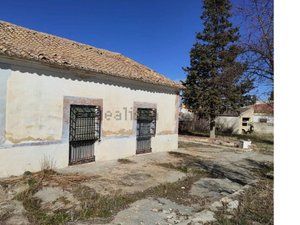 Landgut  Avenida san isidro. Terreno en venta en avenida san isidro 19, baza