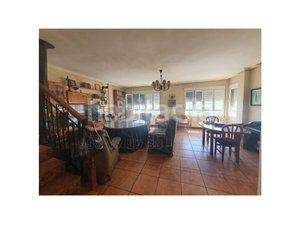 Foto 1b1ffa7f-da37-45c3-901e-4e4747748fc3. Casa amb calefacció aparcament a Baza