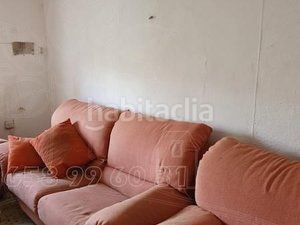Foto fa4b8171-22a4-45c8-a0a8-7a4ef3e87ac8. Casa amb piscina a Baza