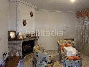 Foto 53693260-d866-4a1d-a1b7-79aa33aeb2b0. Casa amb aparcament a Baza