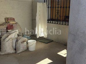 Foto 546db35d-376f-495f-bae5-79aa004e72f9. Casa amb aparcament a Baza