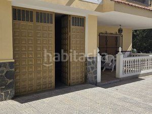 Foto 58a5aff3-fb90-498c-89c6-d246407af45f. Casa amb aparcament a Baza