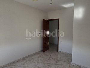 Foto de8d2363-02d2-4721-a814-243e71adb656. Casa amb aparcament a Baza