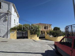 Foto e56bdf62-c268-42a7-a39a-041978fbb0f1. Casa amb aparcament a Baza