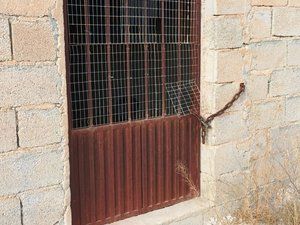 Fondo rustico in Calle general q de llano 34. Un entorno tranquilo y natural, ideal para quienes buscan escapa