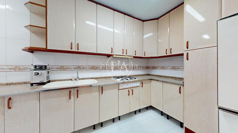 Foto c19a62bc-9de1-43a1-a4fc-379452c0ac68. Edifici a Centre Reus