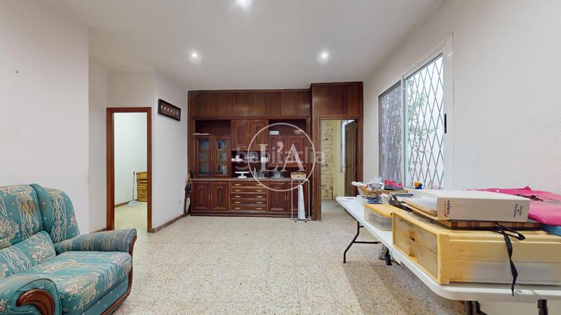 Foto f6253a24-0348-4d58-a936-05c3dd8e0afe. Edifici a Centre Reus