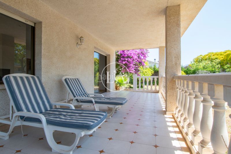 Foto 0c95c87a-b8e2-4dc2-ba84-f4f5a7f883f2. Xalet amb xemeneia aparcament a Jardins de Vilafortuny - Mas d'en Bosch Cambrils
