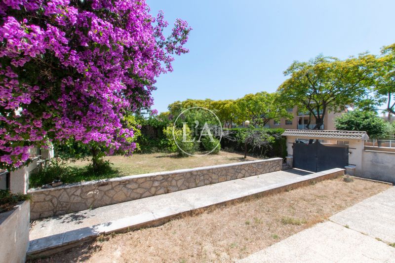 Foto 795cebc2-ca5a-4be9-820f-fccb400289a0. Xalet amb xemeneia aparcament a Jardins de Vilafortuny - Mas d'en Bosch Cambrils