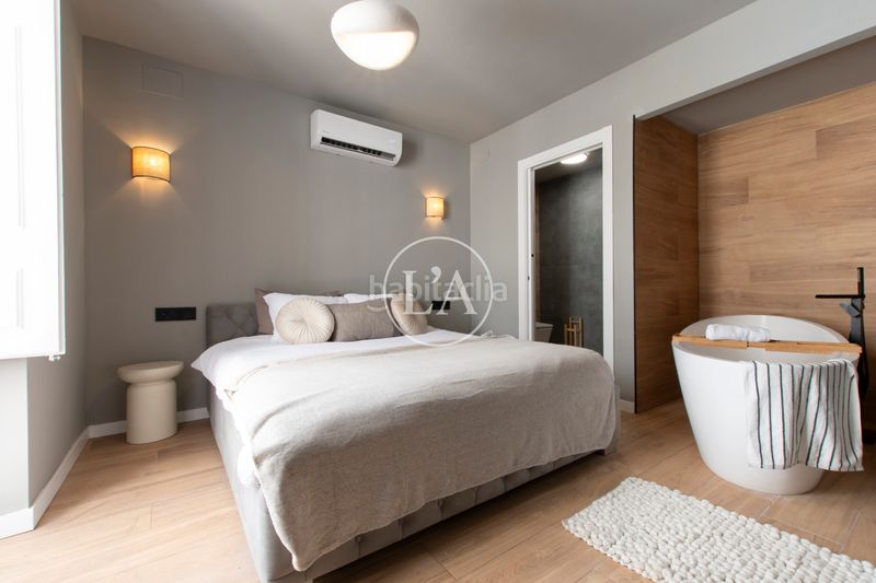 Foto e58057a9-a40a-4fa3-ad24-d7080dde78d1. Casa adossada amb calefacció a casc antic - nou Cambrils Cambrils