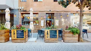 Transfer Business premise in Carrer de sant pere 28. Cafetería-brunch en traspaso en el centro de cambrils