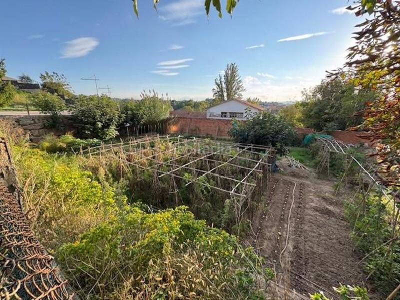 Foto e78e1354-4083-4646-8200-93de821006eb. Terreny residencial a Roda de Ter
