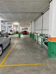 Miete Autoparkplatz in Carrer de joan abelló i bufí 7. Plazas de parking en el centro de terrassa
