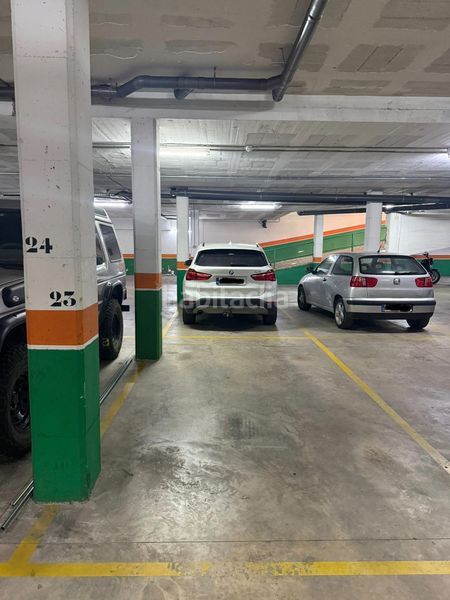 Foto a5cb1cf5-39fc-4ccb-a596-5452f8544e98. Miete autoparkplatz in carrer de joan abelló i bufí 7 in Terrassa