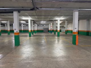 Parking coche en Carrer de joan abelló i bufí 7. Lote plazas parking oportunidad de inversion