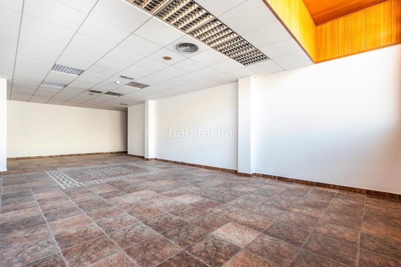 Foto 48ccdde7-8c92-435c-b8fa-e4b9e62a7bab. Local commercial dans Zona Esportiva Terrassa