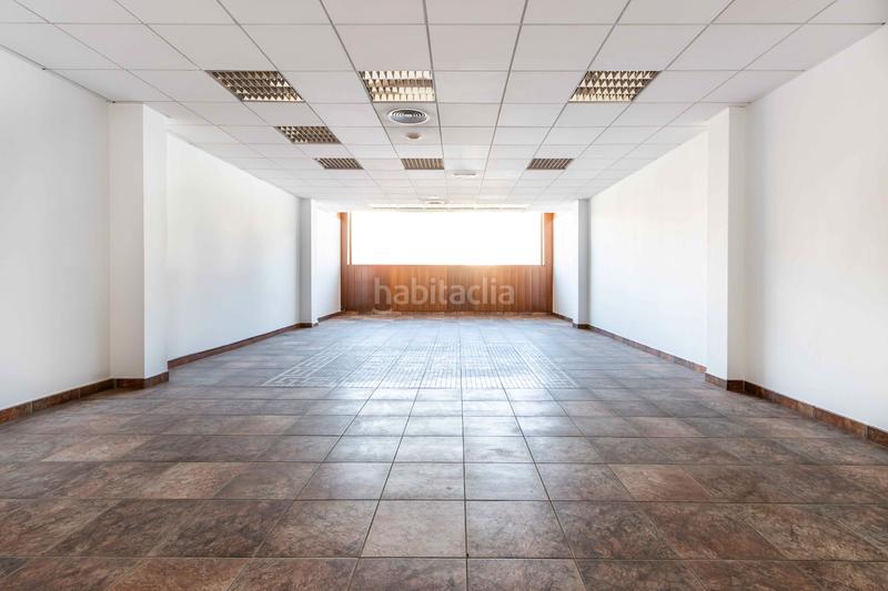 Foto 74a1bcde-51b6-4b41-8c47-59e8f94d40d1. Local commercial dans Zona Esportiva Terrassa