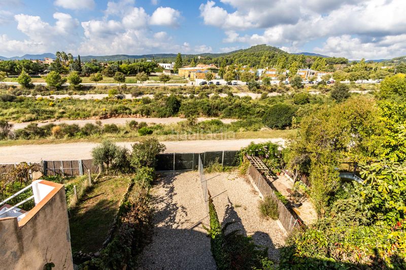 Foto 3d4491f4-e54c-4e0e-b23b-ba5e487272d6. Casa amb xemeneia calefacció aparcament piscina a Matadepera
