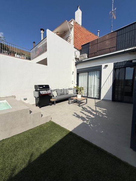 Foto dccdcf86-8975-4253-8fd1-ce93c66ccab2. Casa amb xemeneia calefacció aparcament piscina a Matadepera