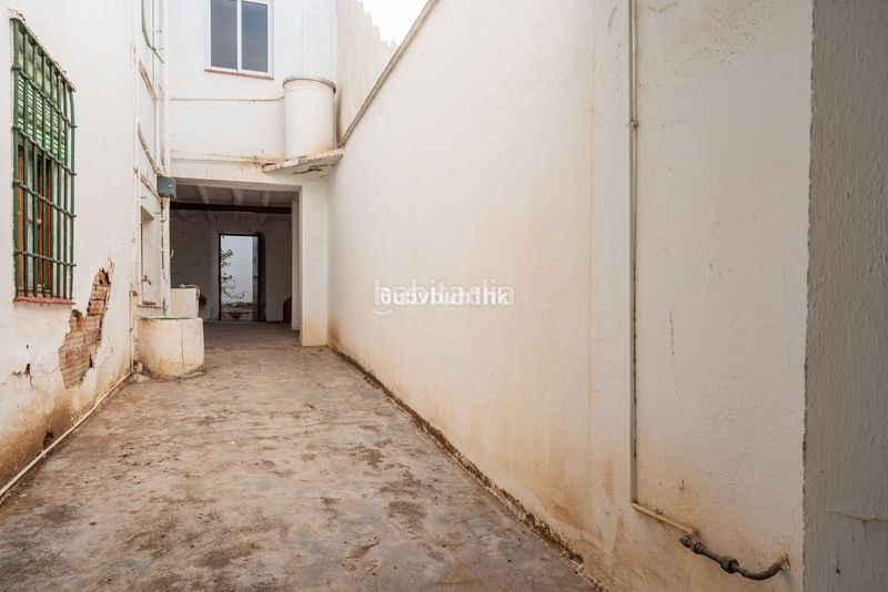 Foto b70de555-346d-448d-91ad-1093afab2eca. Casa adossada a Centro Antequera
