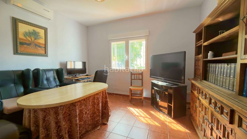 Foto f6b813fc-160f-417c-807b-6906dffddf1a. Casa en Loja