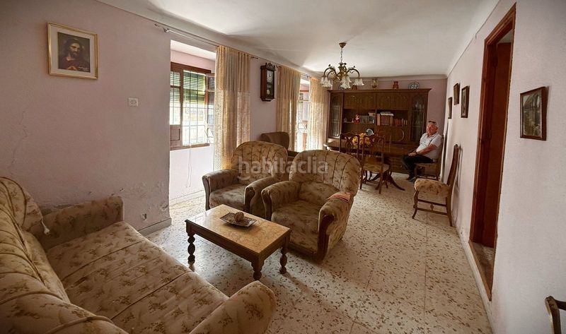 Foto 10f0e415-e4f8-47b6-8e52-128ae636d519. Casa adosada en Iznájar