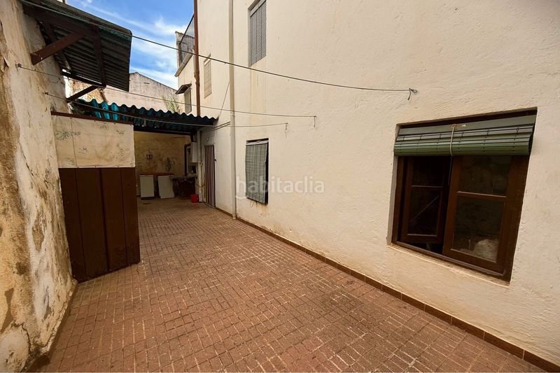 Foto d0ba6def-e906-4e44-9b25-1971761f3b42. Casa adosada en Iznájar