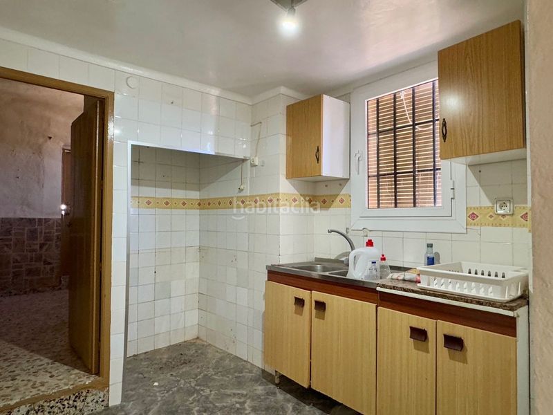 Foto 15aca4c5-09e4-488a-b25a-e713ad45553a. Masía en Iznájar