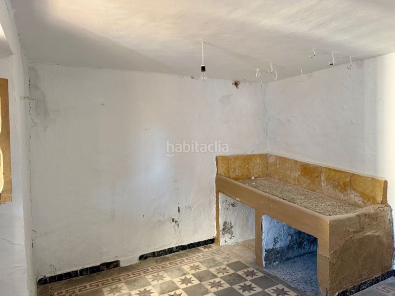 Foto ac1186d2-74bf-4bb5-89b4-b658f04b37f3. Masía en Iznájar