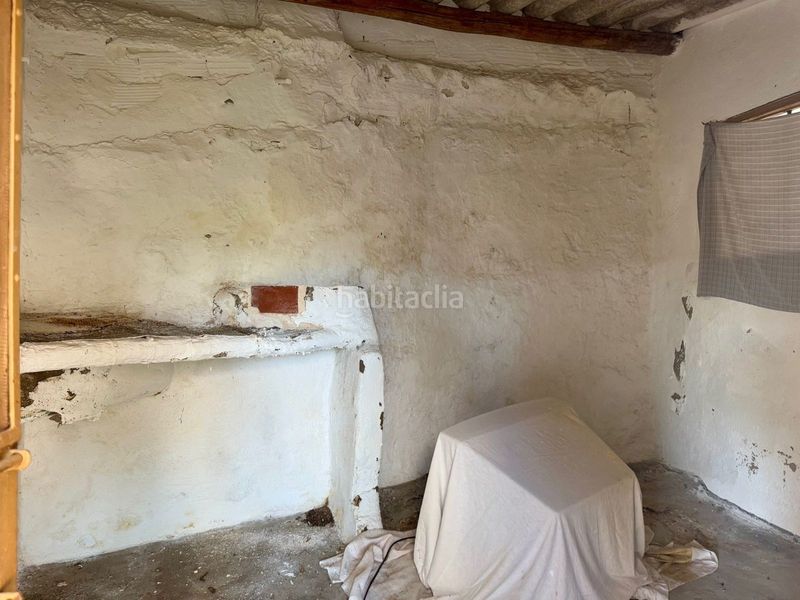 Foto c4a42a55-6b81-444e-bffd-e05cddecdf53. Masía en Iznájar
