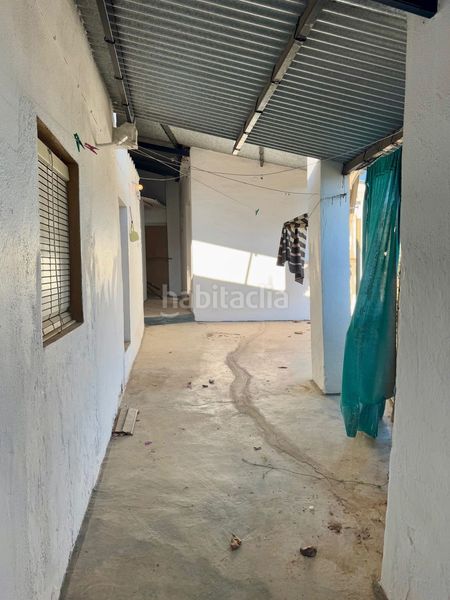 Foto c9a62500-3950-4d3f-8ba5-f8cd6bbe361a. Masía en Iznájar