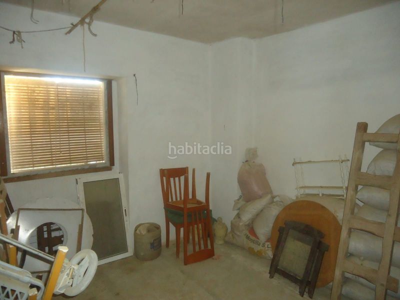 Foto d3e0c9f9-b07d-4e72-9f8c-ff9685a2151d. Masía en Iznájar