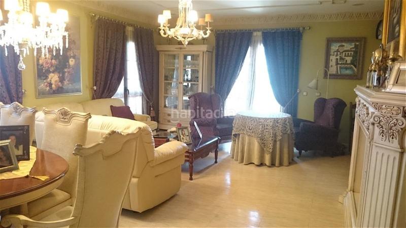 Foto d234eeca-3ebd-48cd-af32-80e23de5bb92. Chalet en Zona Centro Comercial Torrequebrada Benalmádena