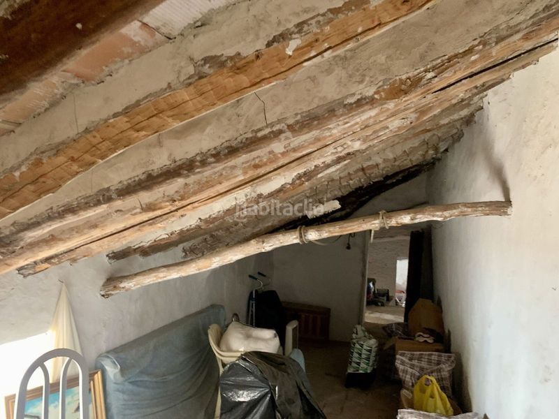 Foto d1ef4bc3-abe8-43d6-9980-4be2d5471697. Casa adossada a Iznájar