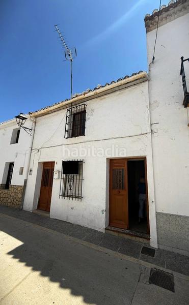 Foto cc324187-1129-4ab1-afa0-a391f4833654. Casa adosada en Alfarnate