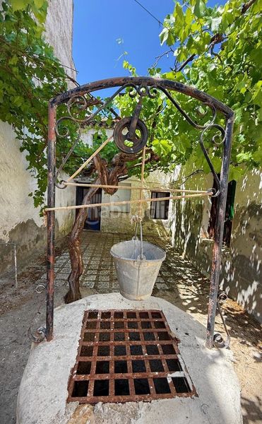 Foto f00ab723-e58e-4302-90bd-7c21bd9a173e. Casa adossada a Alfarnate