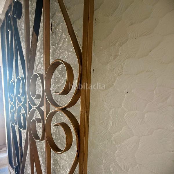 Foto 130496a9-a07d-4011-b6fd-eef9cc5a2687. Casa adosada en Alameda