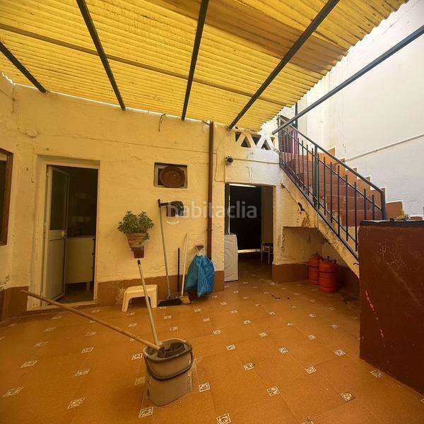 Foto f2012c1f-9908-40b5-aff9-d393ff1632b2. Casa adosada en Alameda