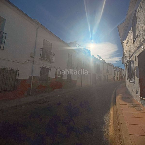 Foto 0ab6fa8c-f9c1-4b66-8931-b2f8a216dfc1. Casa adossada a Alameda