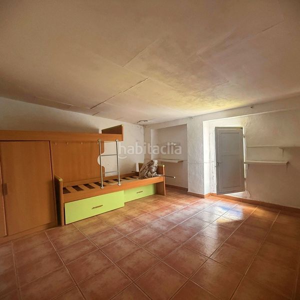 Foto 45b2ba25-2c0b-4b28-a931-3afe3f8d40e2. Casa adossada a Alameda