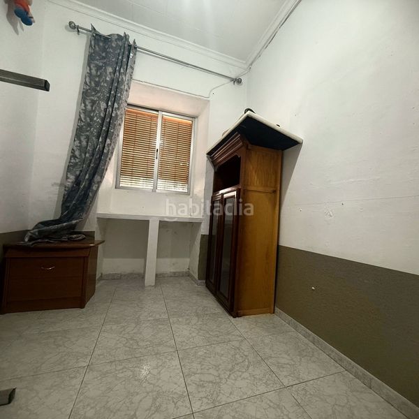 Foto 4a1bb8cc-2164-4493-9d7d-5bbe85f9782e. Casa adossada a Alameda