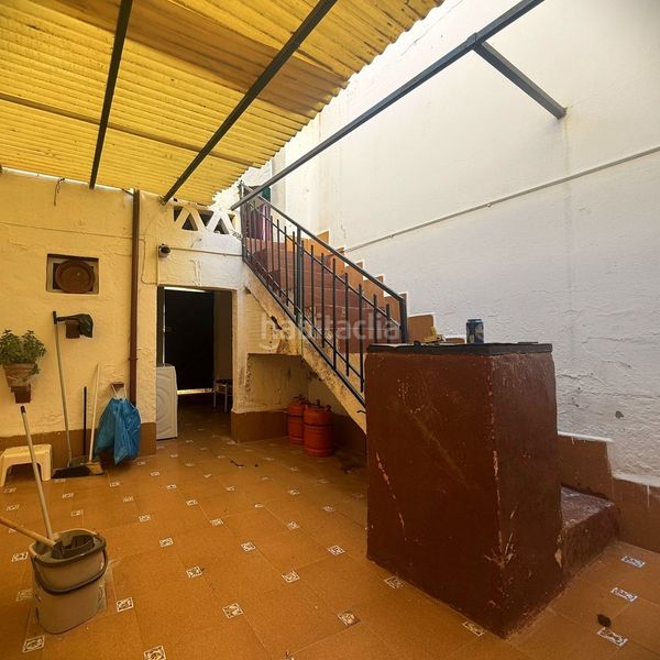 Foto ffb6e697-41f6-4365-859a-ff606e03c763. Casa adossada a Alameda