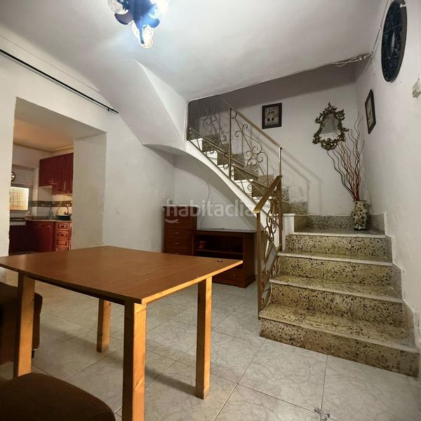 Foto a39f646b-35f4-4629-bba4-1fb9e54cb193. Semi detached house in Alameda