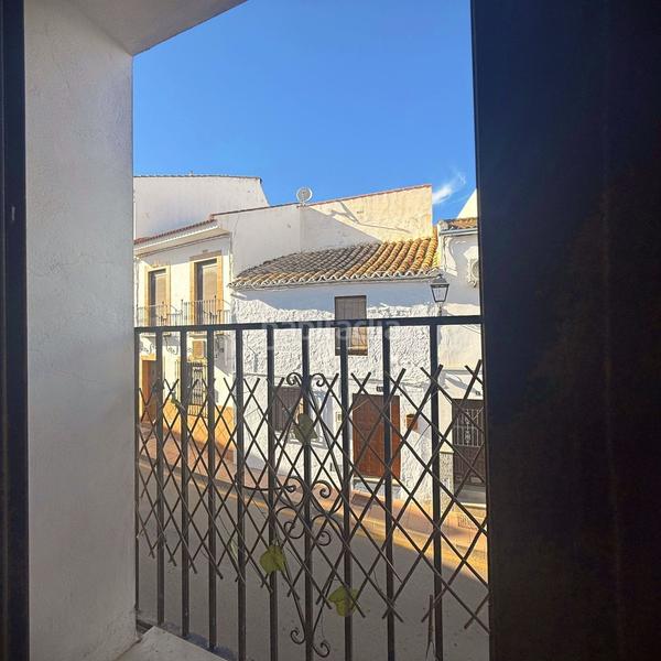 Foto d7a7fa93-fe23-4966-ad06-f89c808fe1c6. Semi detached house in Alameda