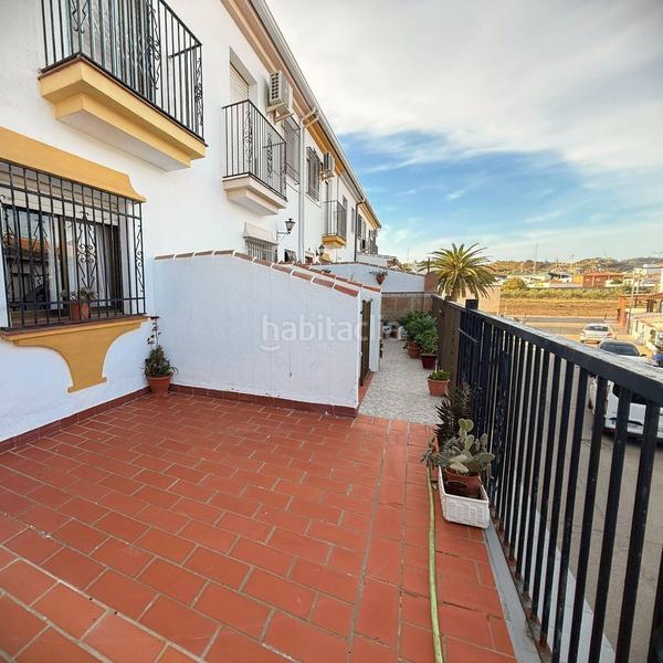 Foto 036a97dd-8ca2-419c-8be8-ae433b1f9889. Casa adossada amb piscina a Almargen